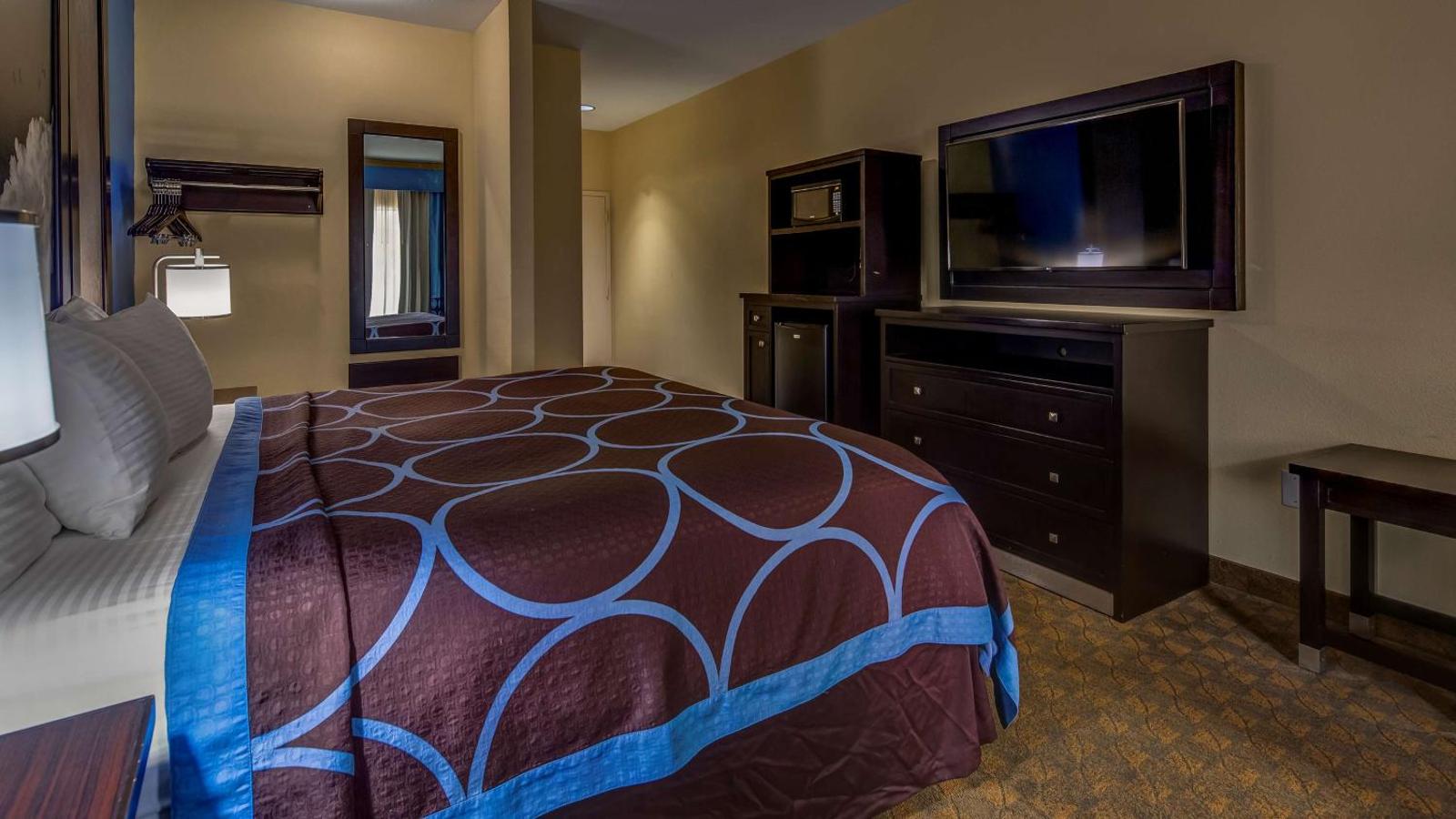 SureStay Plus Hotel by Best Western Alvin Main image 1